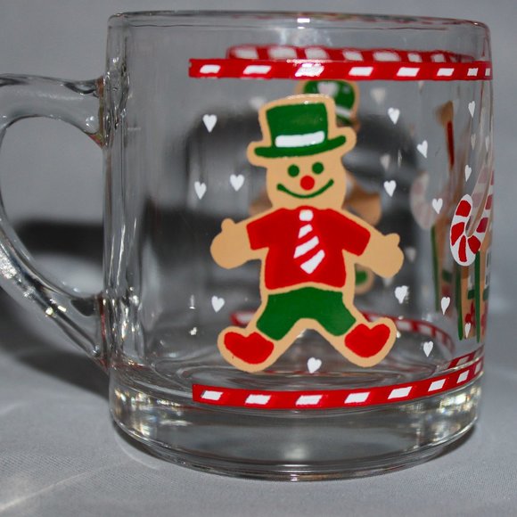 Pair of Charming Gingerbread Boy & Girl Christmas Mugs | Vintage Glass Mugs - Picture 5 of 13